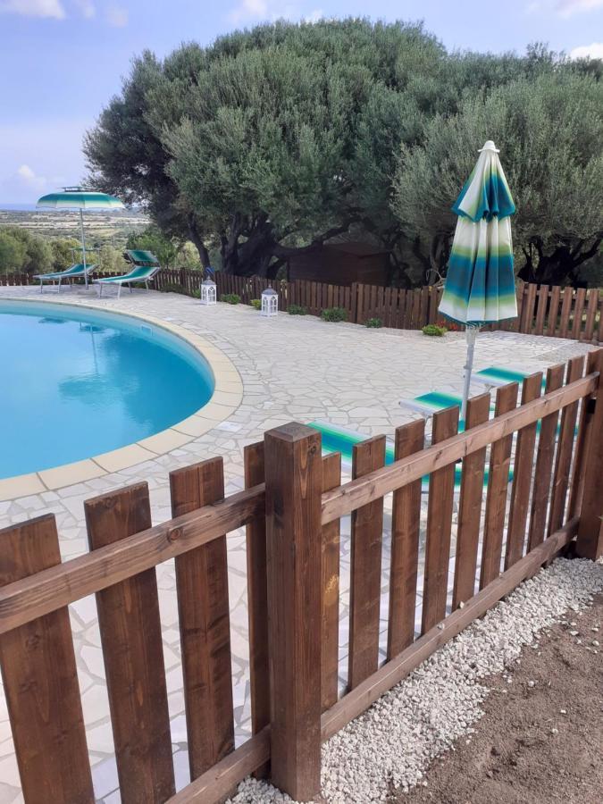 Agriturismo Gli Olivastri Aglientu Esterno foto